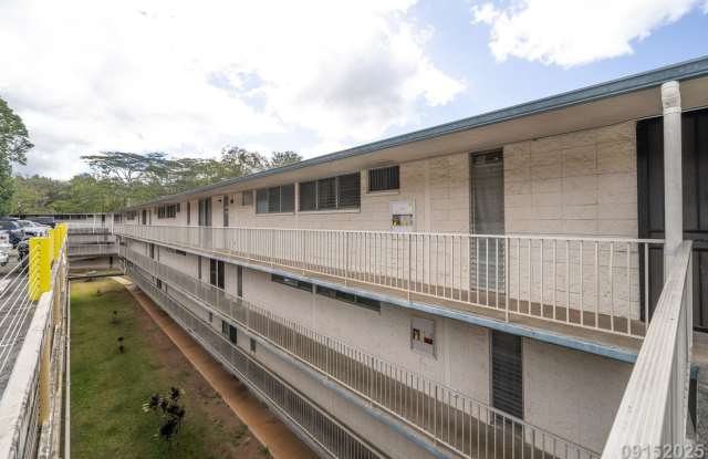 2BR 1BA Unit with AC, 2 ASSIGNED PARKING  PEST CONTROL INCLUDED near SCHOFIELD AND WHEELER!! - 95-2035 Waikalani Place, Waipio Acres, HI 96789