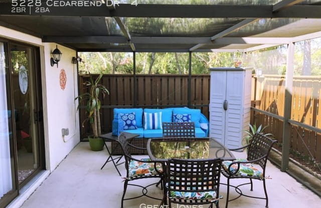 5228 Cedarbend Dr - 5228 Cedarbend Drive, Fort Myers, FL 33919