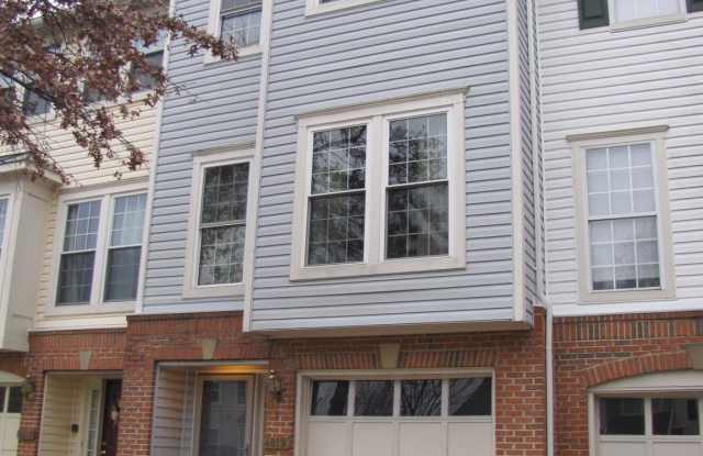 4019 CRESSIDA PLACE - 4019 Cressida Place, Lake Ridge, VA 22192