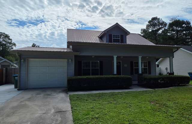 Low Country Home in Rincon with Fenced Backyard! Gallery 3