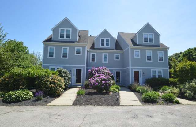 202 Fairway Dr Gallery 1