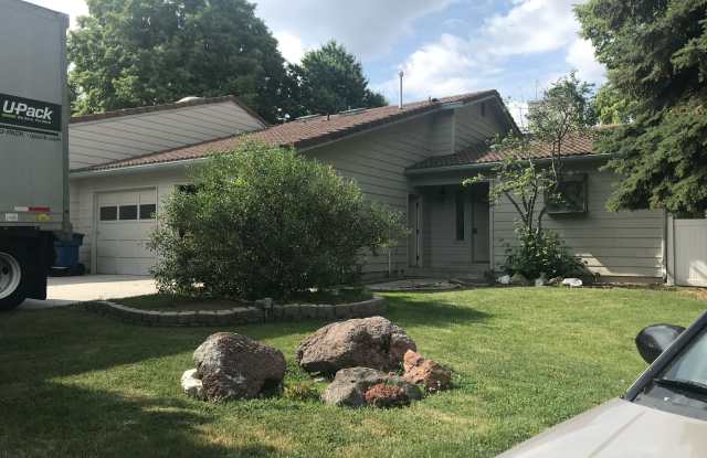 5751 West Fortress Court Gallery 1