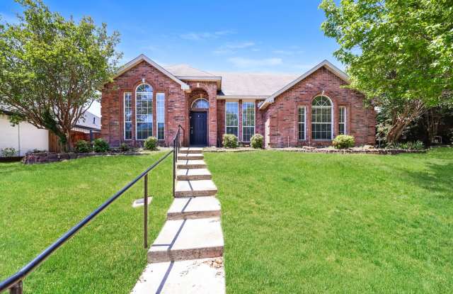 $1,995 4 Bed/2 Bath/2 Garage Ready for Move-in Rockwall Home in Highland Meadows - 625 Primrose Lane, Rockwall, TX 75032
