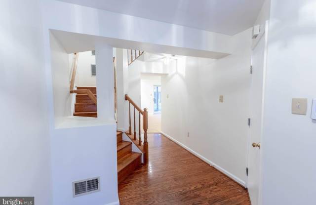 8607 HARTWOOD PLACE Gallery 2