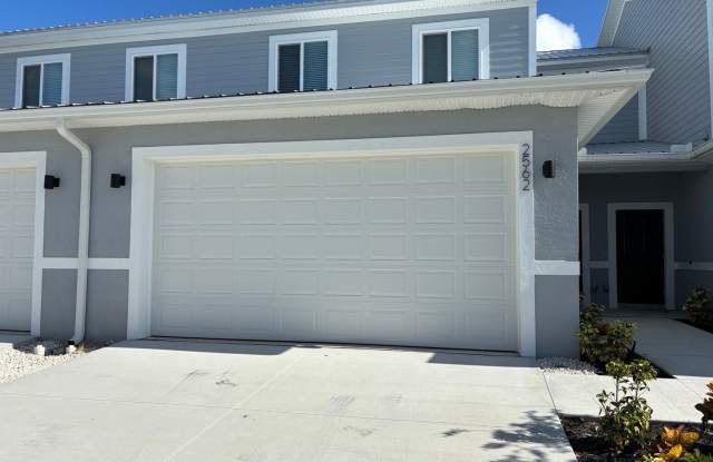 Lakeside Elegance – 3BR/2.5BA Dream Home in Winter Park! photos photos