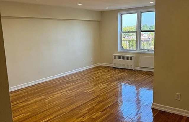 15015 79th Ave Apt 4L Gallery 2