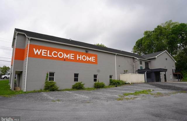 7595 MARTINSBURG PIKE #D photos photos