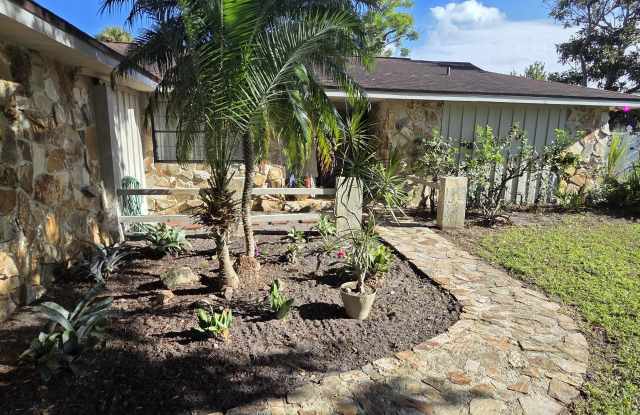 4205 Grovewood Lane photos photos