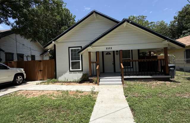 1111 Brook Ave photos photos