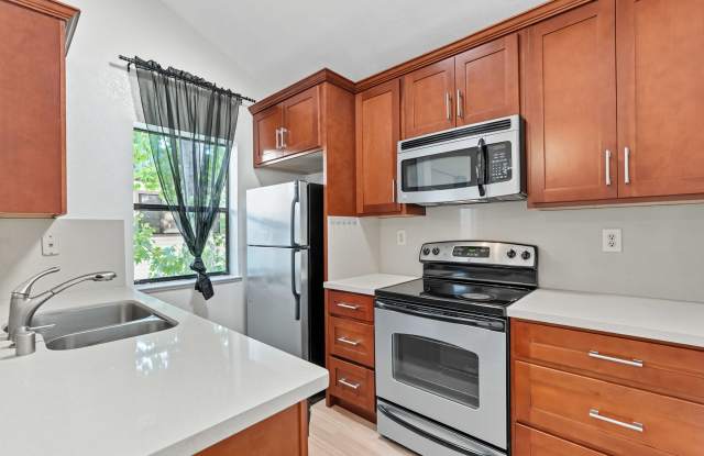1540 Meadow Ridge Circle Gallery 2