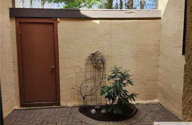 254 Sayre Drive Gallery 3