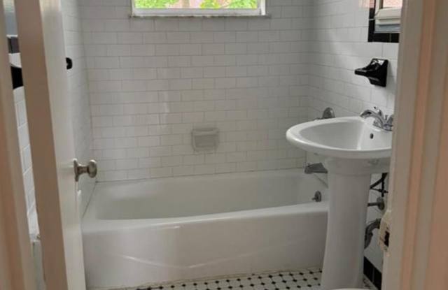 205 W Post Road unit: 2H photos photos