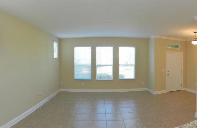 5320 SAGECREST DRIVE Gallery 4