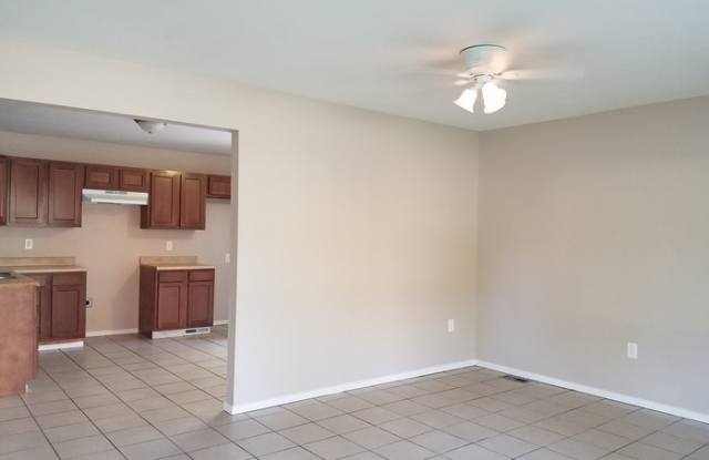 3174 Eagledale Drive Gallery 3