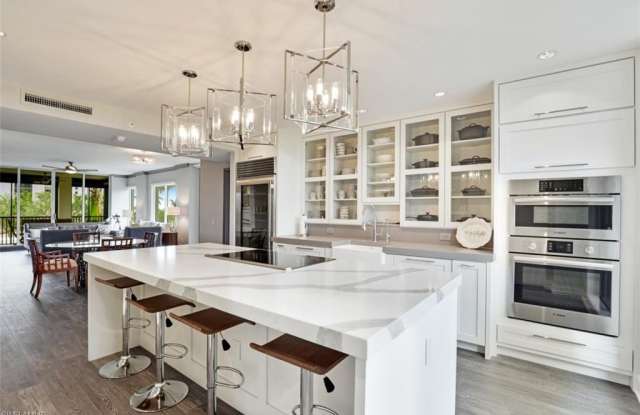 8720 Bay Colony Dr unit: 304 photos photos