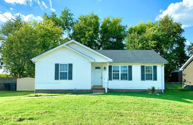1024 Poppy Seed Dr - 1024 Poppy Seed Drive, Oak Grove, KY 42262