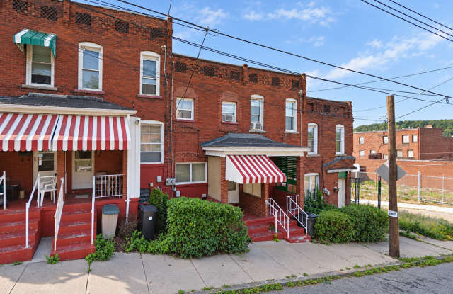 Newly Renovated 2-Bedroom Home in Hazelwood Gallery 1