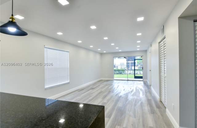 905 Southridge Rd Gallery 2