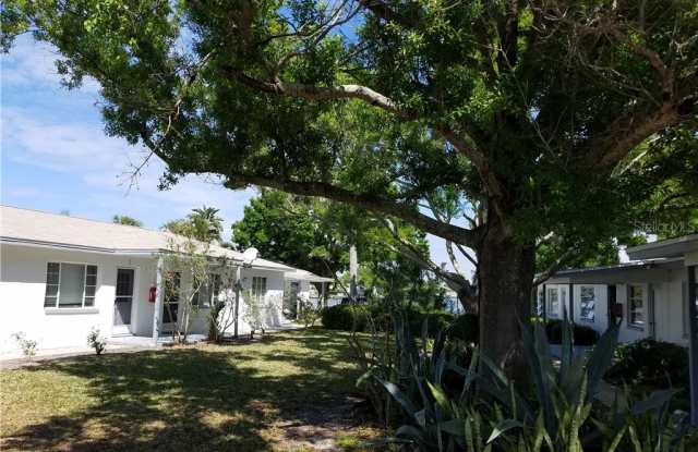 1803 BAY BOULEVARD Gallery 4