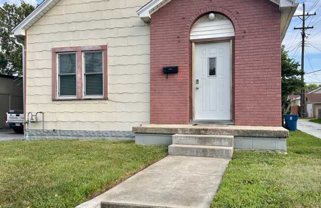 The Perfect 2 Bedroom, 1 Bath Southside Rental – Fenced Yard, Garage & More! photos photos