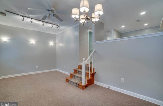 5107 MACARTHUR BOULEVARD NW Gallery 3