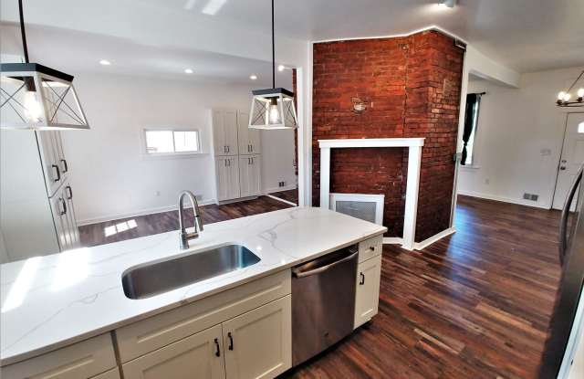 GORGEOUS, large 3 bedroom stand alone house w/ master suite, quartz, stainless, a/c, laundry, and parking! - 410 Walter Street, Pittsburgh, PA 15210