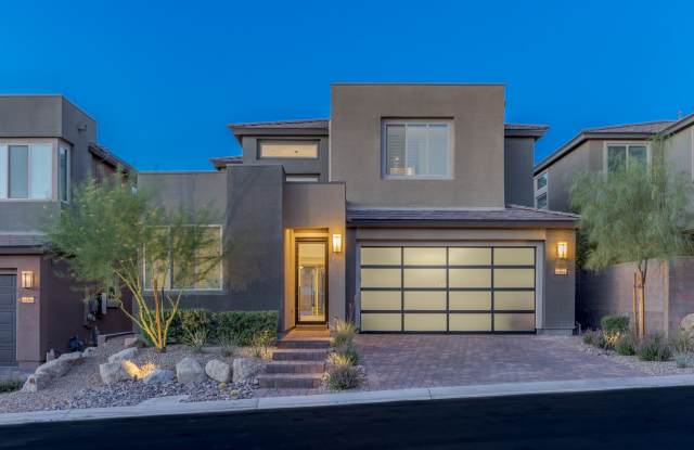Luxury Henderson Retreat with Private Pool & Loft Gallery 3