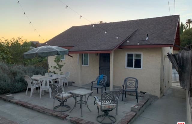 715 East KENSINGTON Road - 715 East Kensington Road, Los Angeles, CA 90026