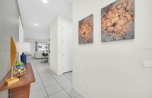 9009 EGRET MILLS Terrace Gallery 2