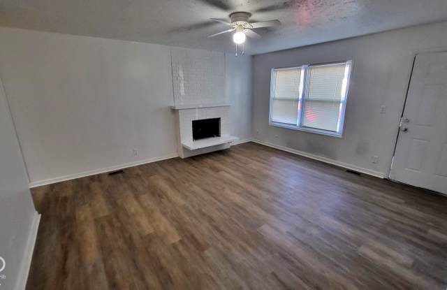 2332 Courtney Road Gallery 4