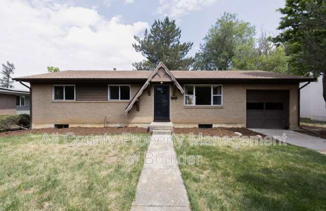 3365 Moorhead Avenue photos photos