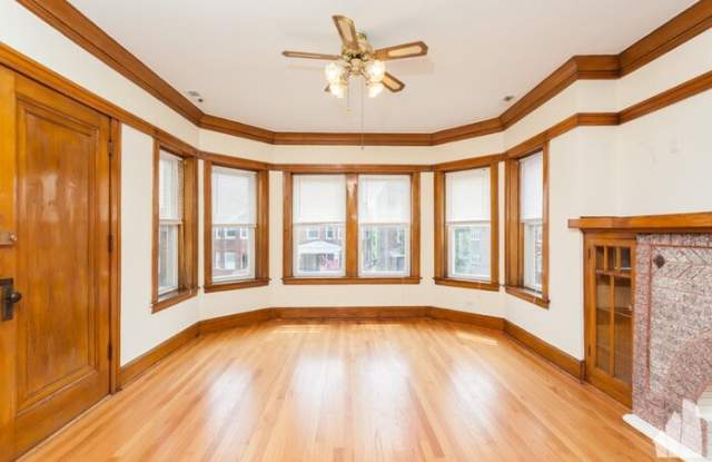 3116 North Davlin Court Gallery 2