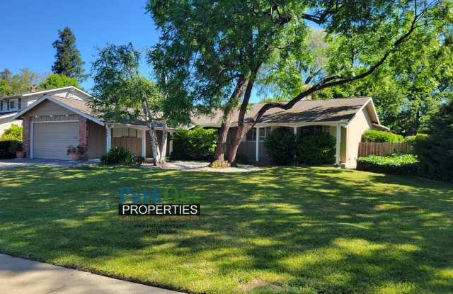 Spacious single level Woodlands home photos photos