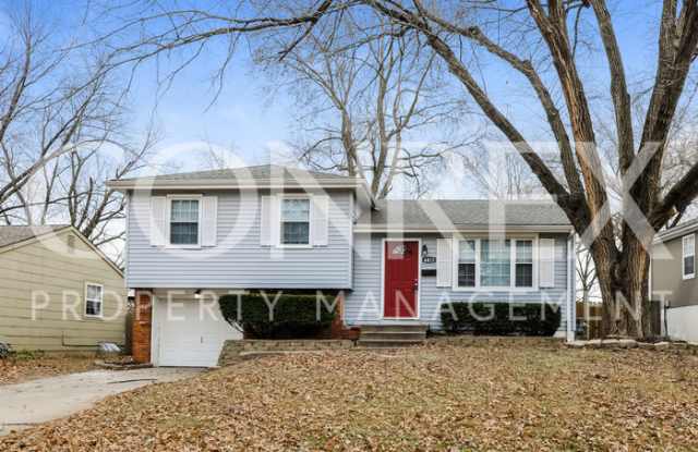 4813 North Sycamore Drive Gallery 2