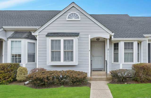 2555 Youngs Avenue 14C photos photos