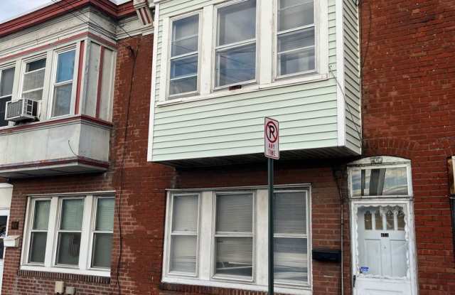 Spacious 3 Bedroom, 1 Bath in Clifton Heights! - 413 East Baltimore Avenue, Clifton Heights, PA 19018