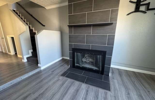 Beautiful home available in Ladera Heights. Gallery 4