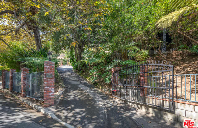 3109 Torreyson Pl Gallery 2