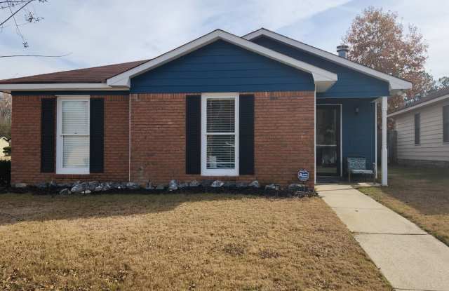 Cozy 3 Bedroom 2 Bath Corner Lot in Columbus, GA - 2518 Water Oak Drive, Columbus, GA 31907