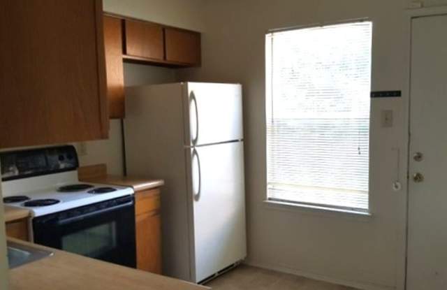 8913 Fall River Dr Gallery 2