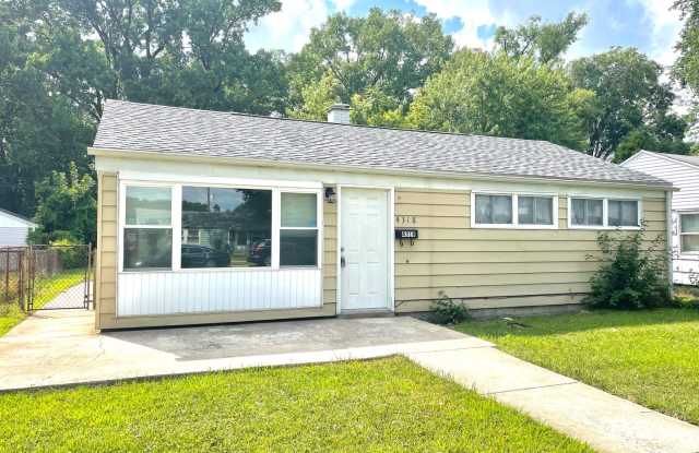 Renovated Hammond Home 3 Beds 1 Bath - 4318 Ash Avenue, Hammond, IN 46327