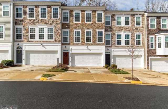 1329 GILMORE Street photos photos