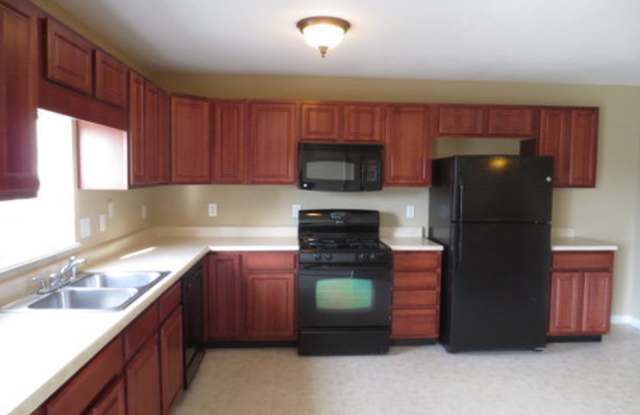 Zionsville - 3 BR 2 story home Gallery 4