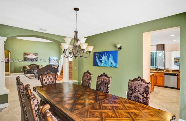 19462 Saturnia Lakes Dr Gallery 4