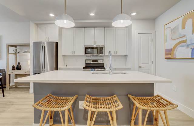 Mark Lane Apartments Gallery 3