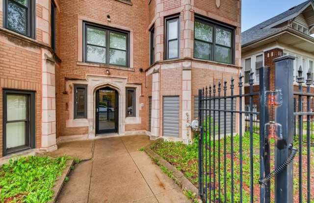 1349 W 81st Street photos photos