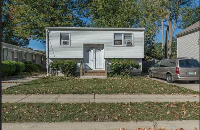 2603 Schippell St - 2603 Schippell Street, Holt, MI 48842