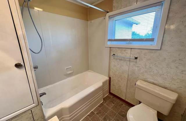 1695 Solomon Run Road Gallery 4