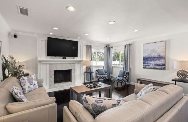 2219 Estribo Dr Gallery 3