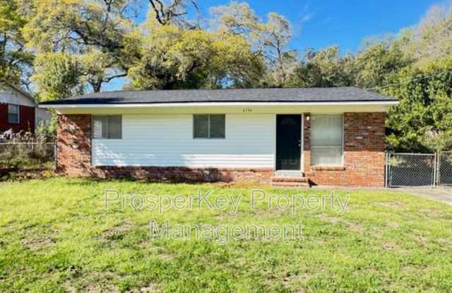 4794 Gardiner Dr photos photos 4794 Gardiner Dr photos photos